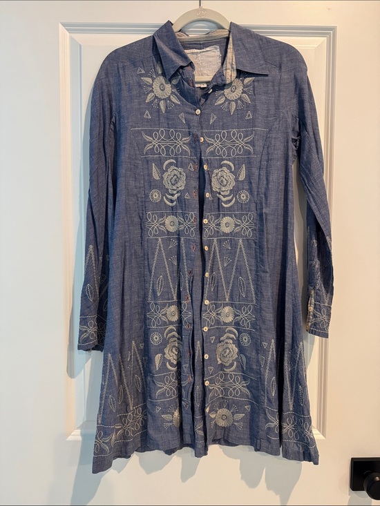 Johnny Was Dresses & Skirts - Johnny Was Blue Embroidered Long-Sleeve Button Dress